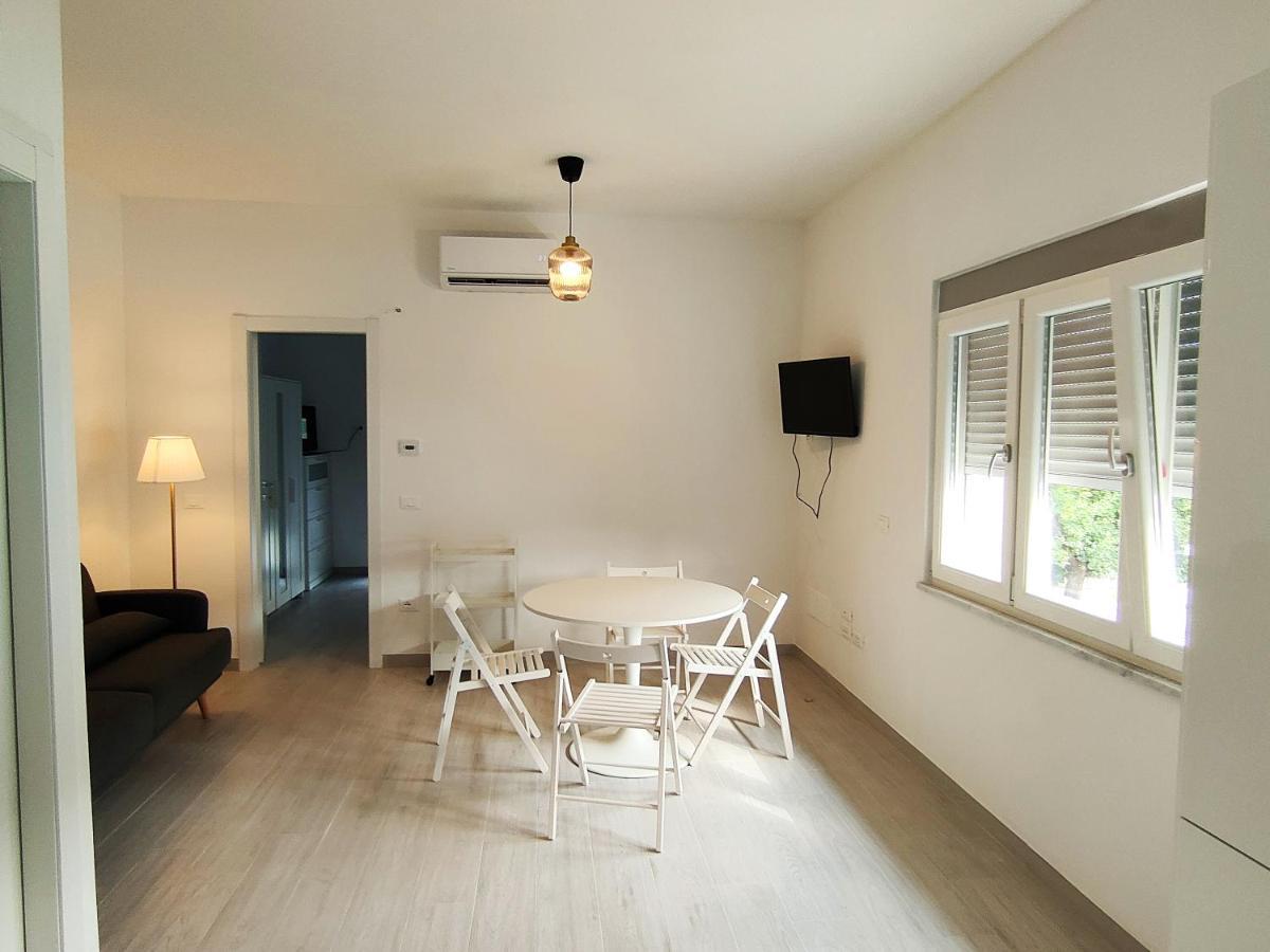 Cytrus Apartament Villa Marina di Massa Exterior foto