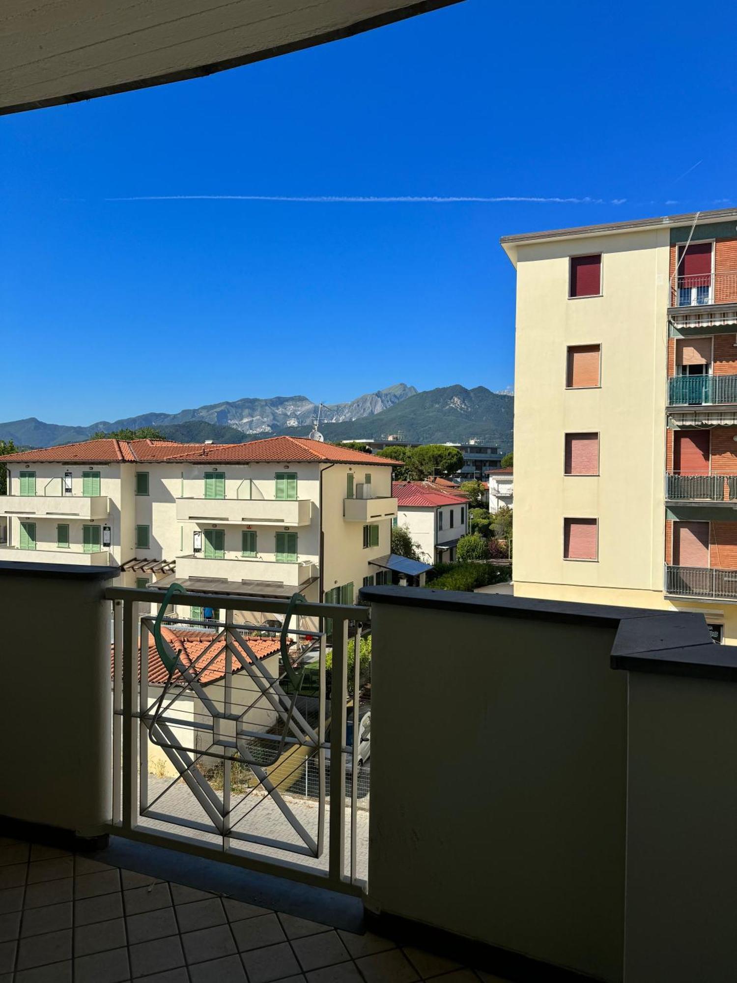 Cytrus Apartament Villa Marina di Massa Exterior foto
